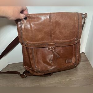 The Sak Ventura Convertible Crossbody Backpack Brown Leather‎ Bag.